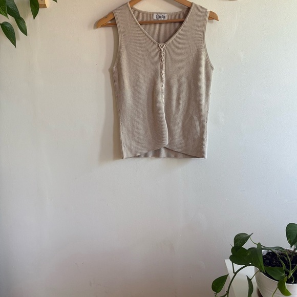 ✨Vintage Emilie Knit Top✨ - size M - Picture 3 of 5